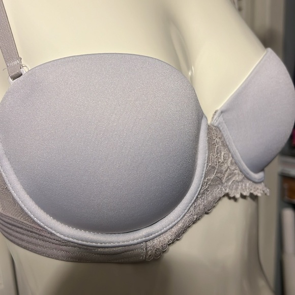 Maidenform Bra that can be worn Strapless or with straps size 34B - Picture 7 of 10